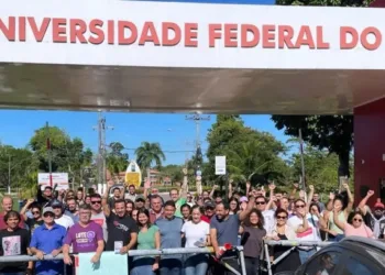 Docentes da Ufac podem encerrar greve em nova assembleia nesta quinta-feira; entenda
