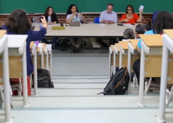 Assinatura do acordo para fim da greve das instituições federais é adiado para esta quinta-feira