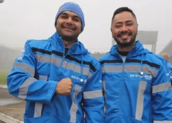 Acre envia dois enfermeiros para ajudar vítimas da tragédia climática no Rio Grande do Sul