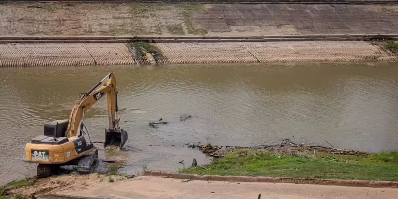 Campanha Limpa Rio Acre: visa remover 200 toneladas de lixo do leito do rio