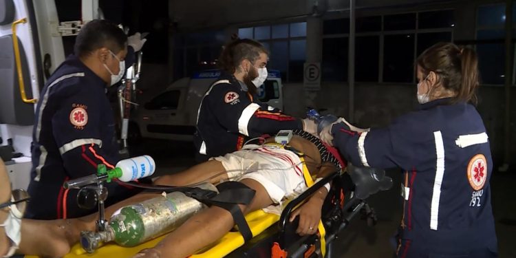 Adolescente espancado após desentendimento envolvendo pensão alimentícia morre em Rio Branco