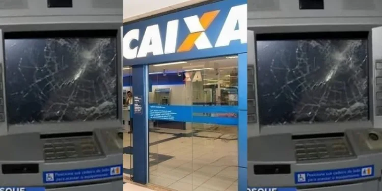 Em Rio Branco, vândalo destrói caixas eletrônicos em agência da Caixa Econômica Federal