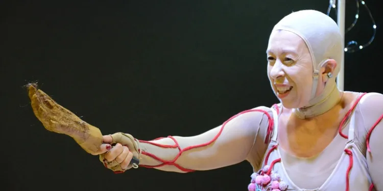 Espetáculo “Carcinoma” promove consciência sobre câncer de mama na zona rural de Rio Branco