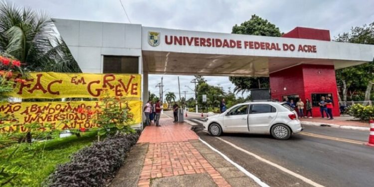 Servidores técnicos da Ufac anunciam paralisação em adesão a movimento nacional