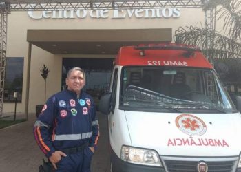 Centro de Atenção à Saúde do Servidor Público homenageia enfermeiro do Samu no Acre