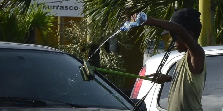 Trabalho infantil recua 14,6% em um ano, segundo dados do IBGE