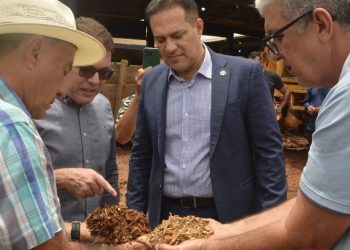 Obras do complexo da Agricultura Familiar e 1001 Dignidades recebem inspeção do TCE-AC