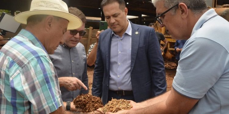 Obras do complexo da Agricultura Familiar e 1001 Dignidades recebem inspeção do TCE-AC