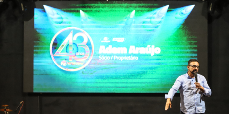 Grupo Arasuper celebra 43 anos de fundação e lança campanha de aniversário