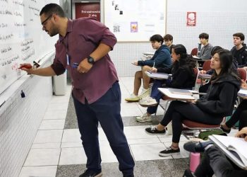 Enem 2024: MEC divulga gabaritos oficiais e cadernos de questões