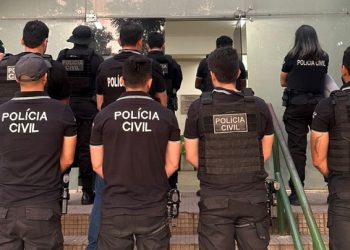 Polícia do AC e do CE cumprem ordens judiciais contra grupo de fraudes eletrônicas na “Operação Branch”