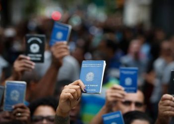 Sine Acre disponibiliza mil vagas para ensino fundamental e médio nesta quinta-feira