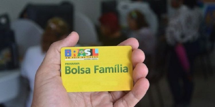Comitê gestor estadual para coordenar ações do programa Bolsa Família é instituído no Acre
