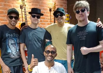 Banda Gaia volta à cena em clima de nostalgia e repertório afro-latino