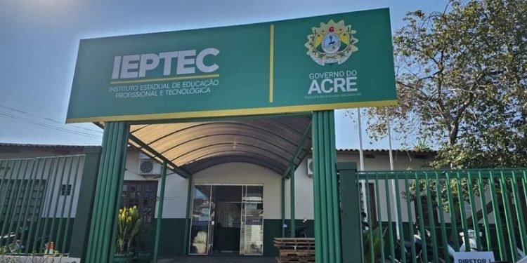 Ieptec lança edital para cadastro reserva de profissionais não docentes no Acre