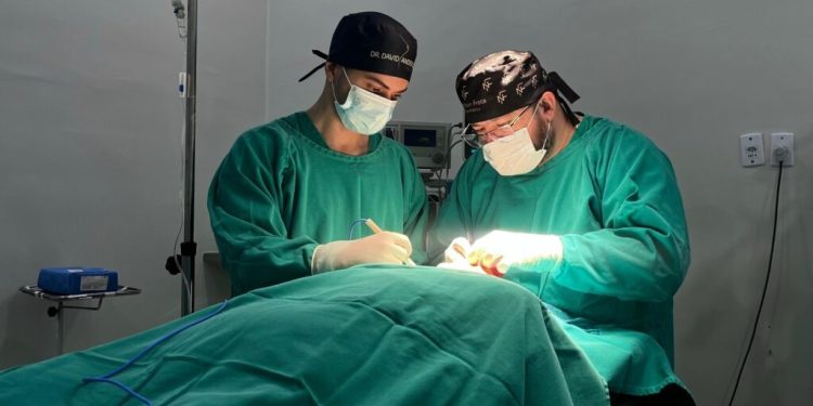 Mutirão de cirurgias oncológicas é realizado para combater câncer de pele e reduzir filas de espera na Fundhacre