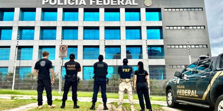 Operação Salitre desarticula rede de tráfico de munições em quatro estados brasileiros