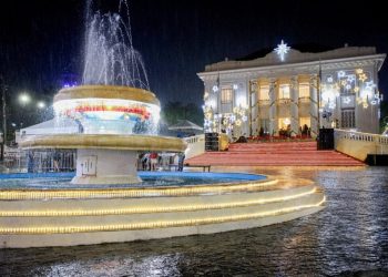 Acender das luzes abre Natal da Família 2024 no Palácio Rio Branco; confira programação