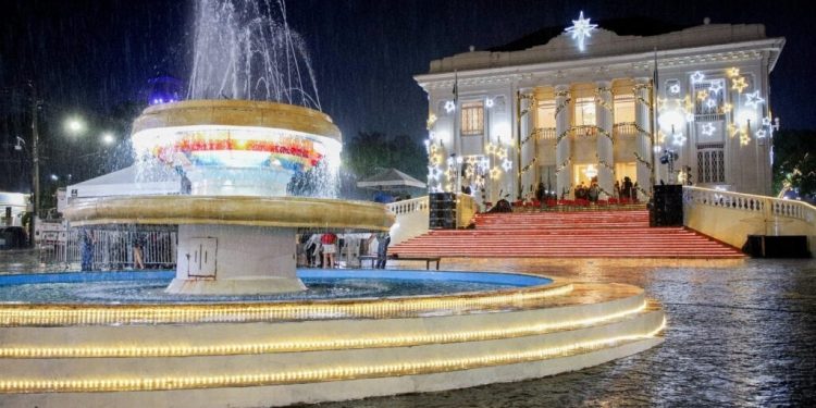 Acender das luzes abre Natal da Família 2024 no Palácio Rio Branco; confira programação