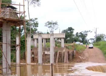 Estrada Jarbas Passarinho: moradores afirmam que obras praticamente pararam após eleições municipais