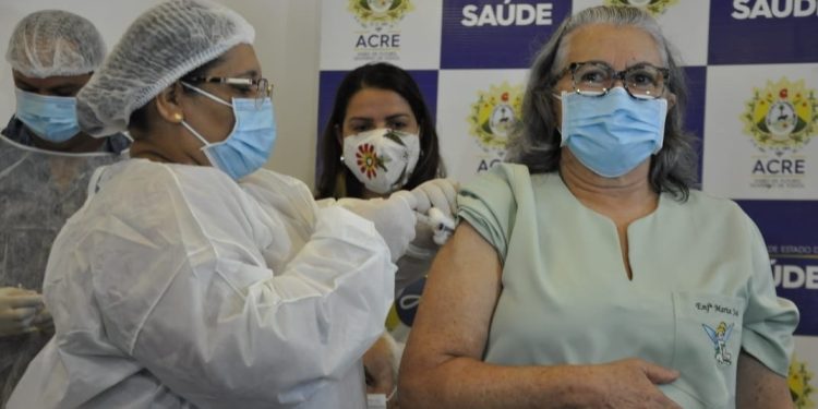 Casos de covid-19 aumentam 426% em uma semana, alerta a Secretaria Municipal de Saúde de Rio Branco