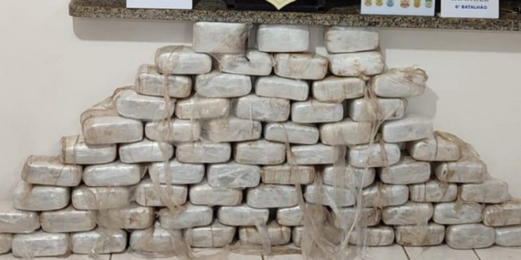 Em Cruzeiro do Sul, mais de 70 kg de drogas são apreendidos pela polícia em ação conjunta