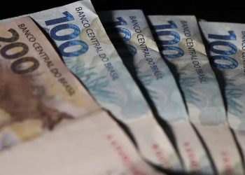 Salário mínimo passa para R$ 1.518 a partir desta semana