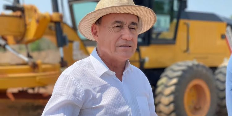 Bocalom sanciona aumento de mais de 70% nos salários dos secretários municipais, que passam a receber mais de R$ 28 mil