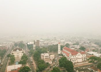 Crise de fumaça no Acre em 2024: saiba como iniciativa de monitoramento do ar do MP atuou no combate ao problema