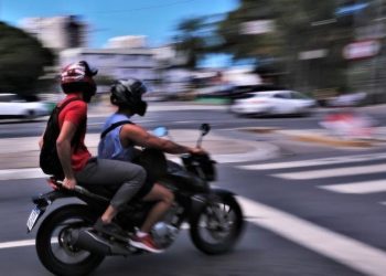 Mandado para que motociclistas de aplicativos possam exercer atividade em RB é protocolado