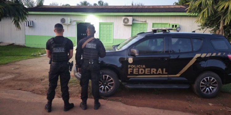 Em Capixaba, operação para combater desvios de recursos públicos é realizada