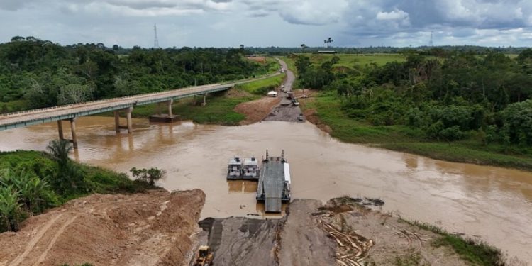 Balsa enviada pelo Deracre para travessia no Rio Caeté desaparece e mobiliza buscas