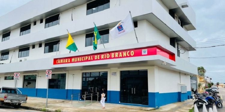 Saiba quem são os vereadores que vão comandar comissões da Câmara de Rio Branco até 2026