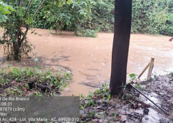 Rio Acre registra aumento de 40 centímetros ao longo desta terça-feira e atinge a marca dos 10,35m às 15h