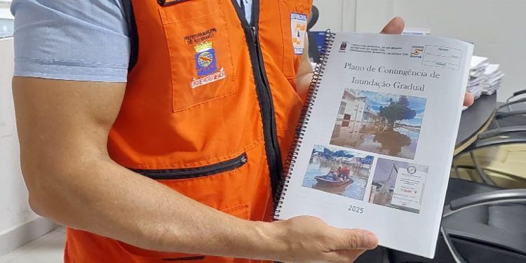 Plano de contingência para enchente do rio Acre em Rio Branco é apresentado na Câmara