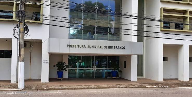 Prefeitura de RB deve convocar 248 aprovados em concurso de 2024, enquanto reservas de 2019 continua em batalha