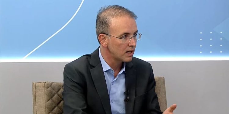 “Mesmo rejeitado, Lula não virou as costas para o Acre”, diz Leo de Brito sobre realizações do presidente