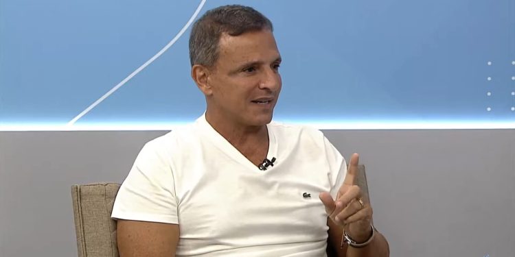 “Esse golpe é a maior fake news que foi inventada, é uma piada”, diz Bittar sobre acusação da PGR a Bolsonaro