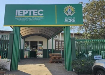 Com bolsas de R$ 1.700 a R$ 2.400, Ieptec abre inscrições para profissionais docentes no Acre