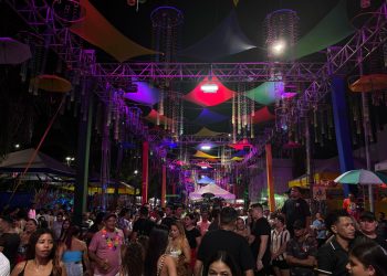 “A expectativa é que até quarta-feira isso aqui pipoque”, diz presidente da FGB sobre o Carnaval 2025