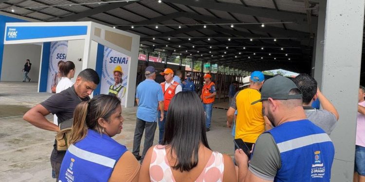 Cheia do Rio Acre: famílias deixam abrigos em Rio Branco e retornam para casa