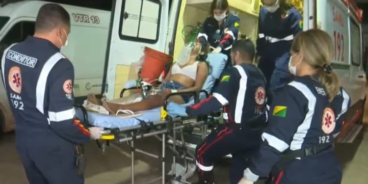 Mulher esfaqueia marido e irmã durante confraternização em Rio Branco