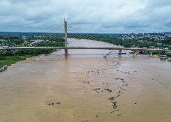 Rio Juruá em Cruzeiro do Sul se aproxima da cota de transbordamento com 12,85 metros