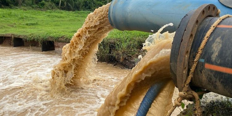 Abastecimento de água é suspenso em 70% de Rio Branco para instalação de novas linhas de captação
