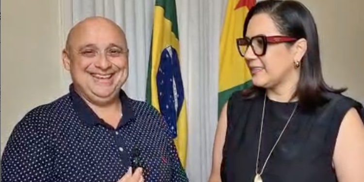 Governadora em exercício do Acre, Mailza Assis, recebe o jornalista e colunista Vagno Di Paula