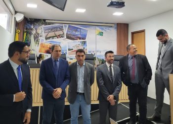 Sessão da Câmara de Rio Branco é suspensa por falta de quórum e pauta sobre acessibilidade é adiada