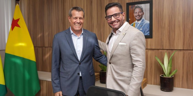 Embaixador da Suíça é recebido no Acre para discutir potencial econômico e sustentabilidade