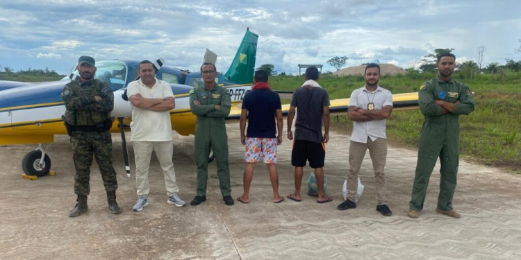 Transferência de seis presos de Santa Rosa do Purus para Rio Branco é realizada pela PCAC