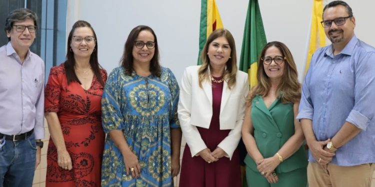 Novo curso na Ufac? Universidade e CRA discutem implementação do curso de Administração