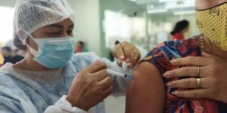 Acre registra mais de 3 mil casos de covid-19 e 19 óbitos em nova alta da doença